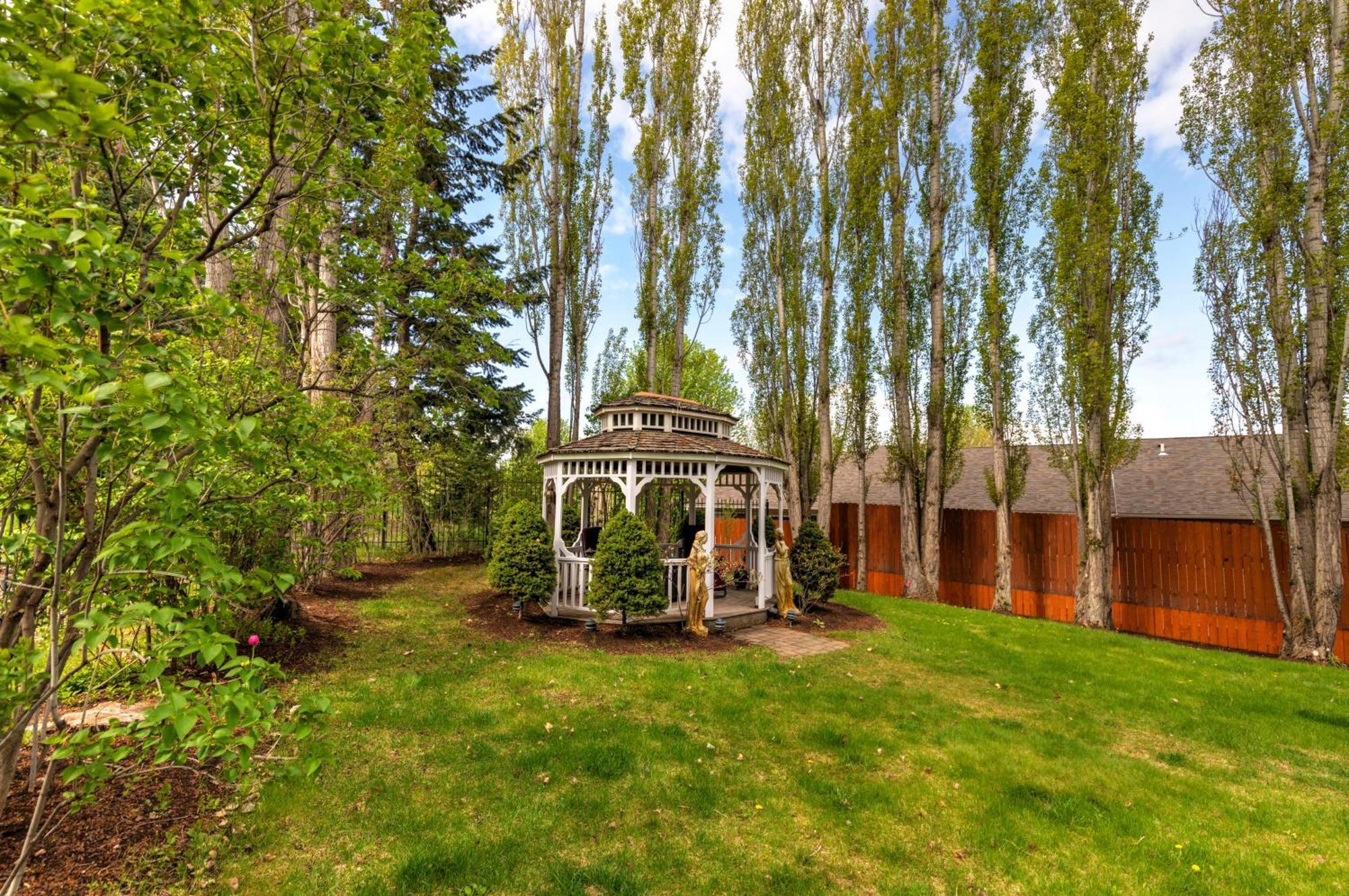 The Gibson Mansion